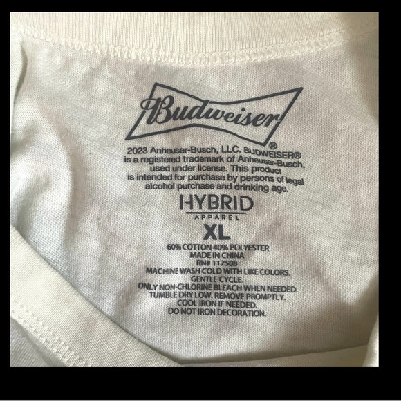 Budweiser T-Shirt like new - Picture 2 of 3